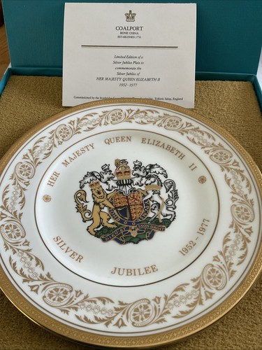Elizabeth silver jubilee - hm,
