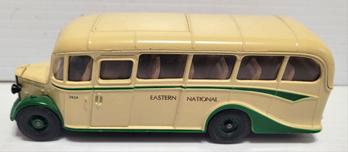 Corgi bedford coach 6 - corgi,
