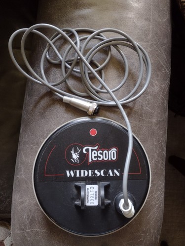 Tesoro metal detector black - metal,