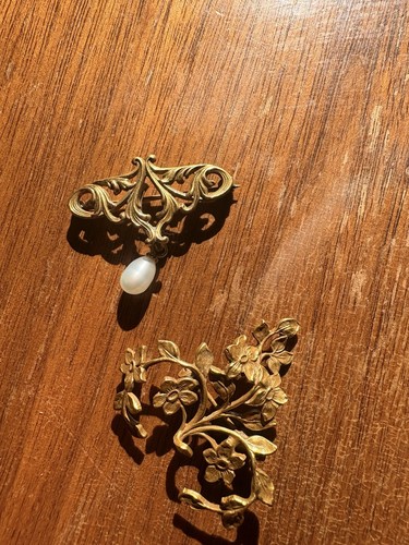 Antique gold plated broches - gold,