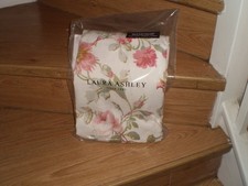 laura ashley rosalind pale