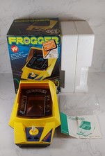 CGL Frogger Vintage 1983 Game