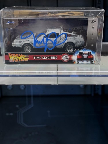 Michael fox signed bttf 32 - michael,