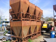 STEEL HOPPER PALLET  STORAGE BIN FORKLIFT FRIENDLY STRONG WELL MADE CHOICE OF 35