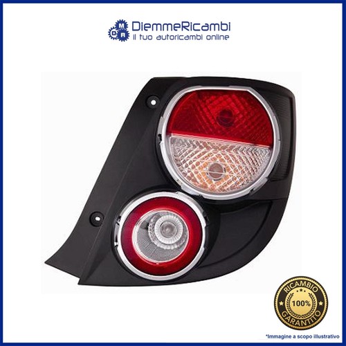 Rear right tail light doors - rear,