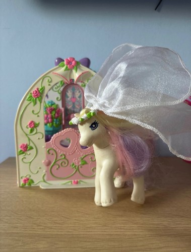 Vintage little pony wedding - vintage,