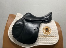 John Whitaker 15” Wide Dual Flap Black Jump Saddle