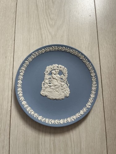Wedgwood jasperware plate - wedgwood,