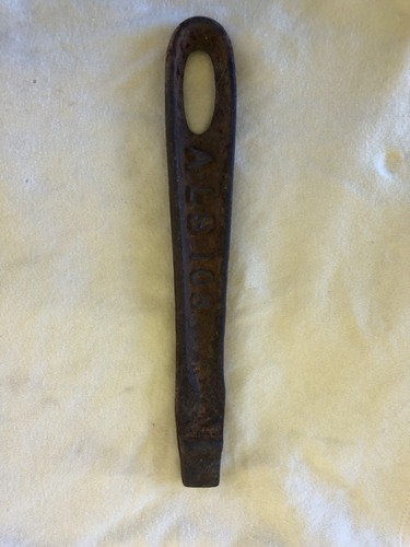 Antique wood cook stove cast - wood,