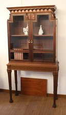 COLONIAL STYLE STAND DISPLAY CASE