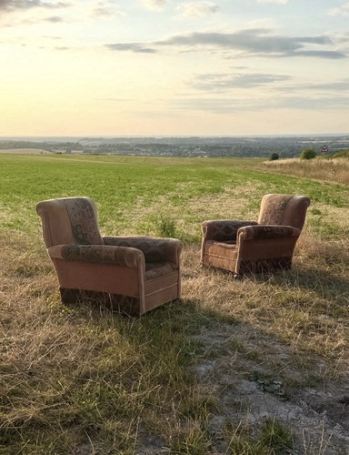 Pair deep seated country - of,