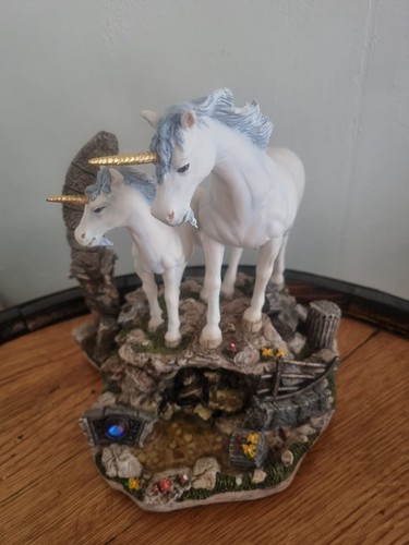 Unicorn ornament tudor mint - ornament,