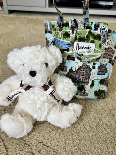 Harrods knightsbridge bear - knightsbridge, in