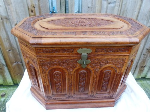 Fabulous antique style - style, hand