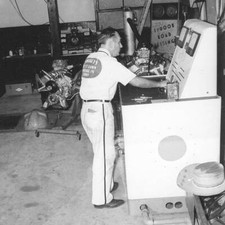 Smokey Yunick - Engine Dyno