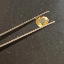 YELLOW SAPPHIRE LOOSE GEMSTONE 1.68.  CTS 6.67 x 5.42mm. NATURAL OVAL CUT