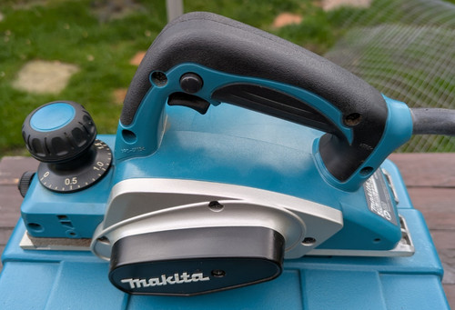 Makita electric planer 82mm - electric,