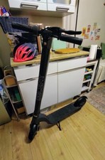 DECENT-e scooter adult Used- good condition with helmet, battery and charger