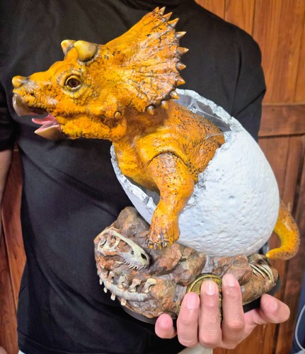 Baby triceratops sculpture - sculpture:, 8k