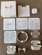 White Apple AirPods Pro 1st