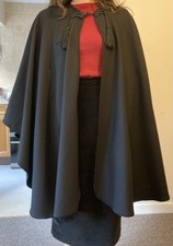Vtg Windsmoor Black Wool Cape