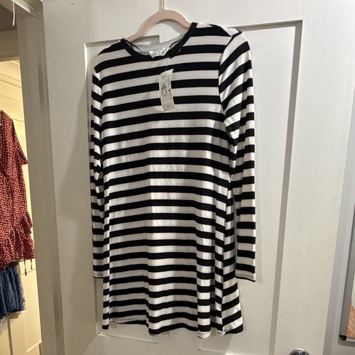 Primark black white striped - &,