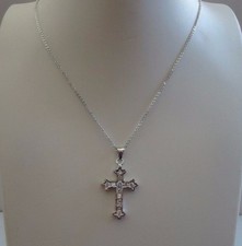 CROSS NECKLACE PENDANT 1 CT