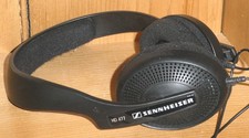 Sennheiser HD477 stereo headphones, great working order & clean