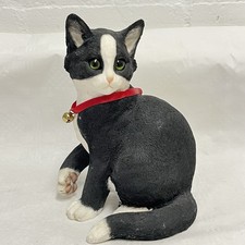 Country Artists Cats - Kitten Sitting - Black & White Figurine 03016 7.25” High