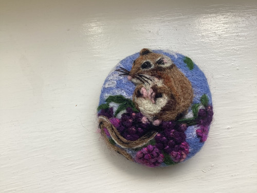 Needle felt brooch mouse - mouse, on