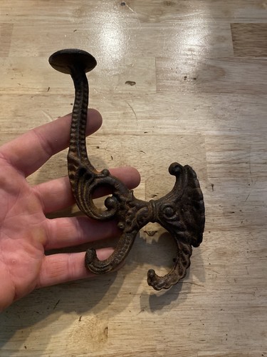 Victorian cast iron coat - cast,