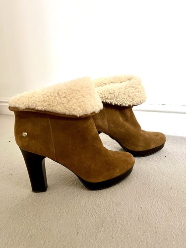 Ugg dandeylion ankle boots - ,