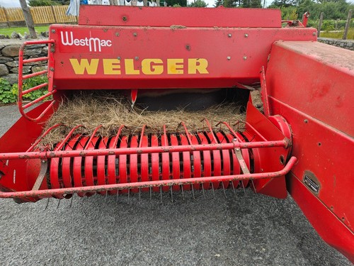 Welger hay baler - 53,