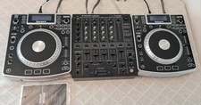 2x Numark NDX800 DJ Decks + Pioneer DJM500 Mixer + cables