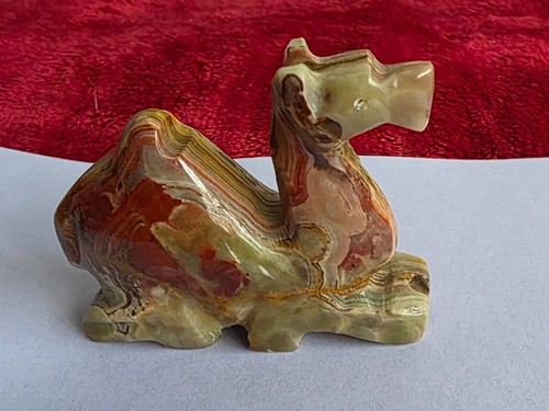 Small onyx camel ornament - onyx,