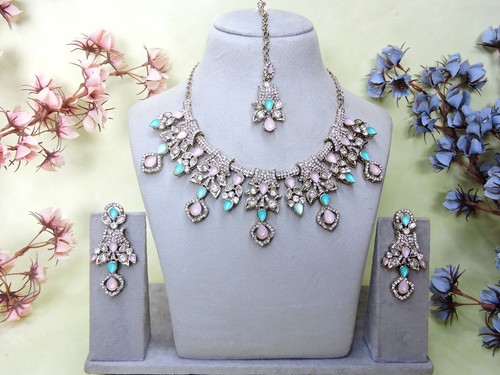 Mint pink indian - pink,