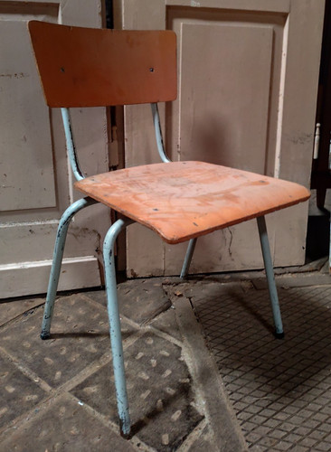 Ddr antique kids chair garden - antique,