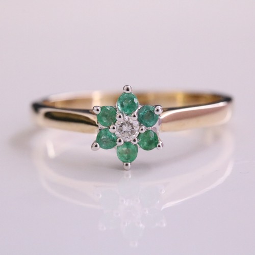9ct emerald diamond - emerald, &