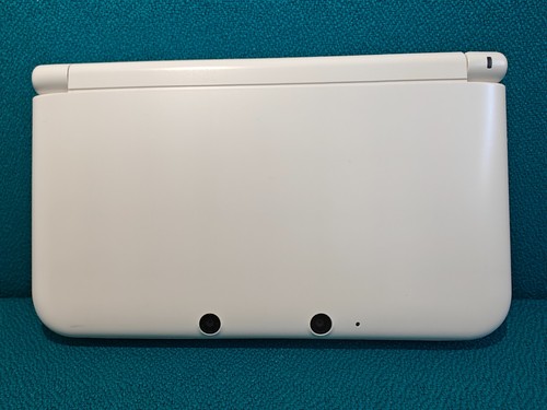 Nintendo 3ds white - nintendo,