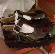 Kickers Infant Girls Black Patent Leather T-Bar Shoes, Size UK 9 EU 27