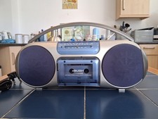 Retro BUSH SRC167 Portable