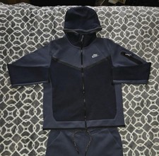 brand new Nike Men's Tech