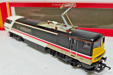 Hornby R240 Intercity 225 Class 91 Electric Loco 91010 Swallow Livery - OO Gauge