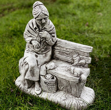 Grandma on a bench statue Concrete mother sculpture Gift for parents Garden art