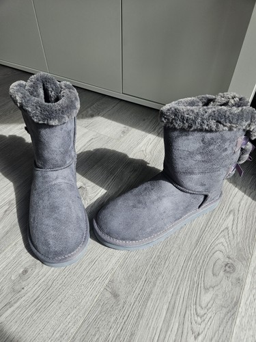 Genuine ugg bailey bow - genuine, ii