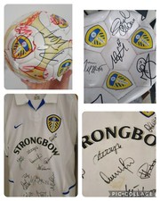 LEEDS UNITED SIGNED