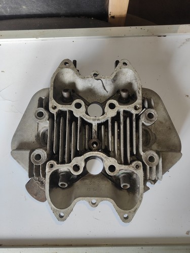 Triumph cylinder head e3925 - cylinder,