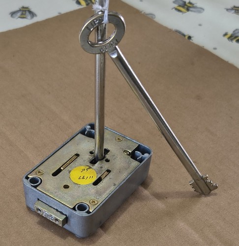 Chubb lips lever safe - safe, lock