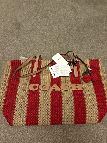 Coach red beige - striped, straw