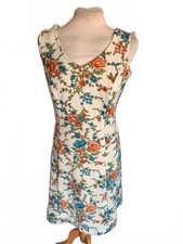 Vintage 60’s white floral